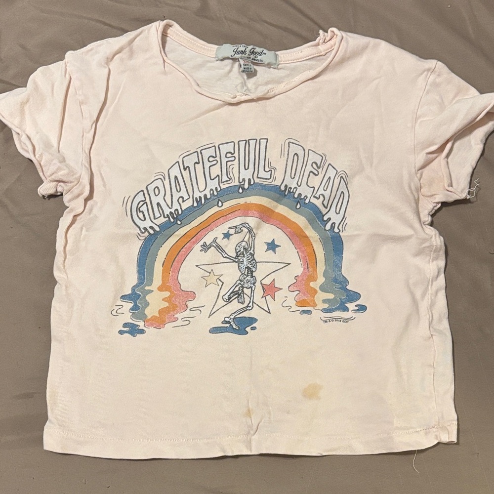 2/$18 🩷 Grateful Dead Crop Top Tee - Light Pink with Rainbow Design
